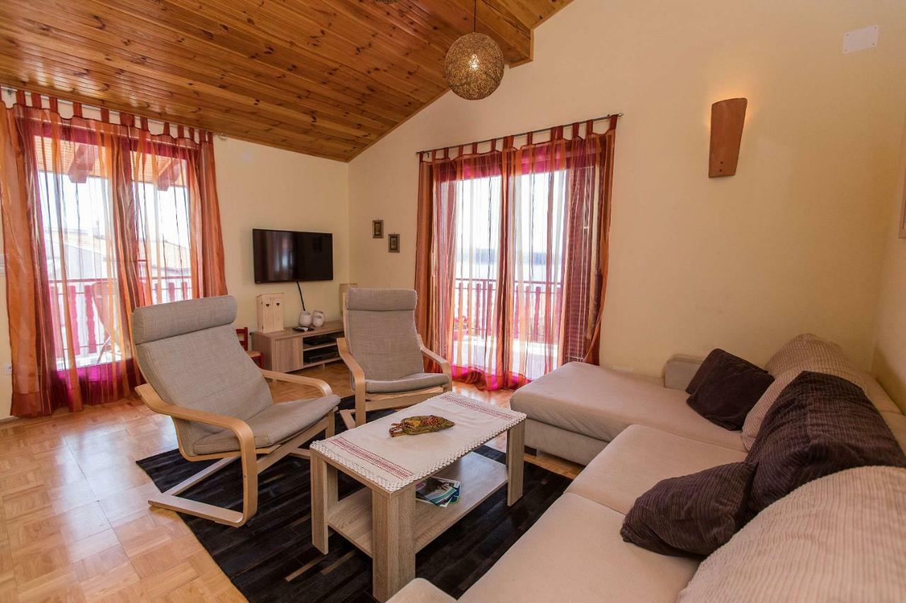 Apartments Faro & Mondo Crikvenica Esterno foto